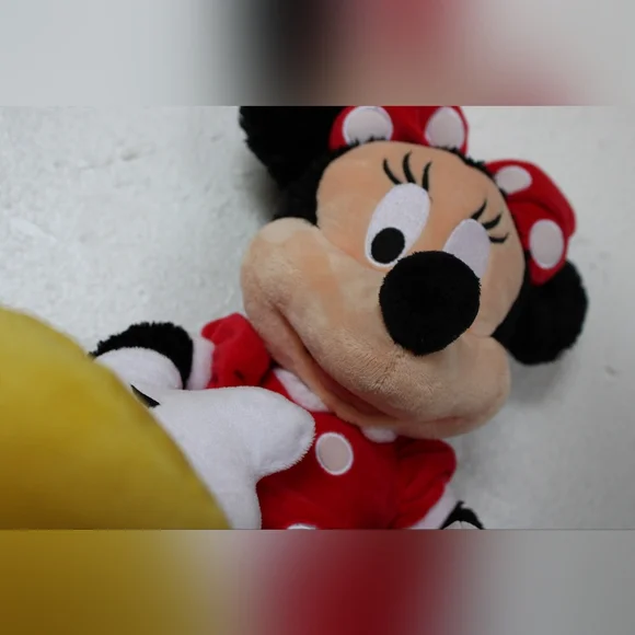 Minnie Mouse Stuffed Toy. - Picture 3 of 9